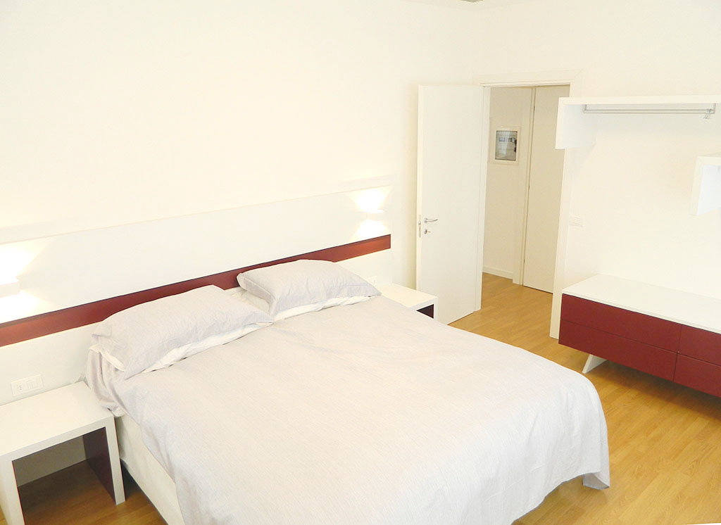Wohnzimmer mit Kochnische des Superior-Apartments mit 35 m², Palamostre Residence Udine