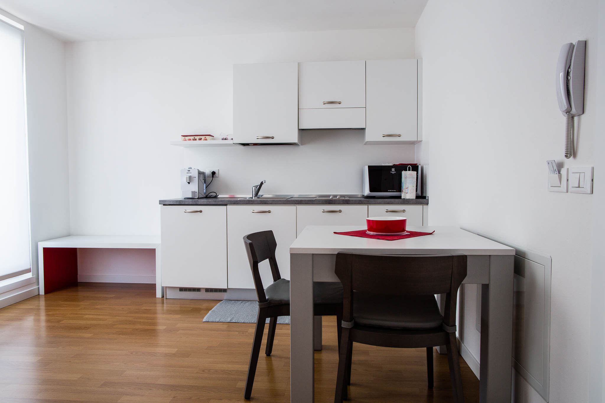 Helles und gemütliches Ambiente des Superior-Apartments, Palamostre Residence Udine