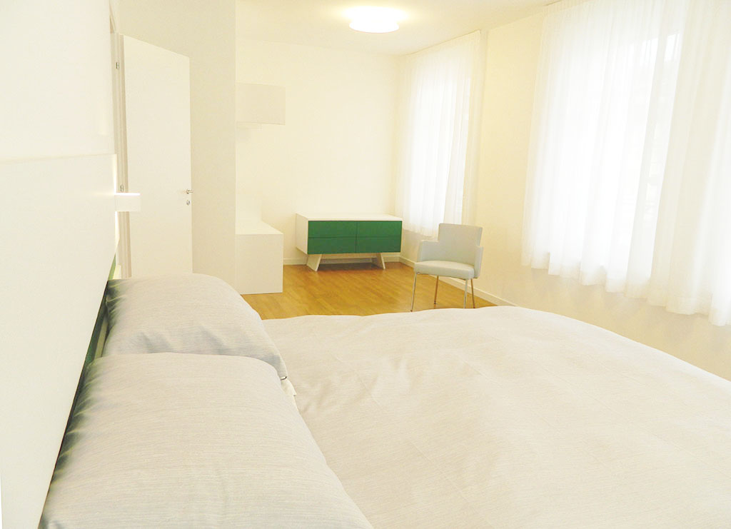 Helles Wohnzimmer des Deluxe-Apartments mit 60 m², Palamostre Residence, Udine